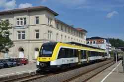 Dieseltriebwagen LINT 54 SWEG Baureihe 622 im Bahnhof Heidenheim auf der Strecke Aalen - Ulm