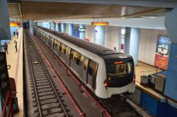 U-Bahn Bukarest Bucuresti Bombardier Movia in der Station Obor