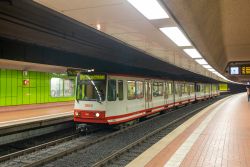 Stadtbahn Dortmund U-Bahn B-Wagen als U41 in der Haltestelle Kampstraße